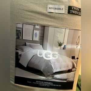 Ugg Twin/XL Devon Sherpa Reversible Comforter Set